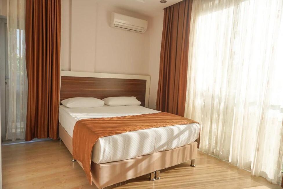 מנבגט River Hotel מראה חיצוני תמונה