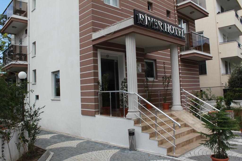 מנבגט River Hotel מראה חיצוני תמונה